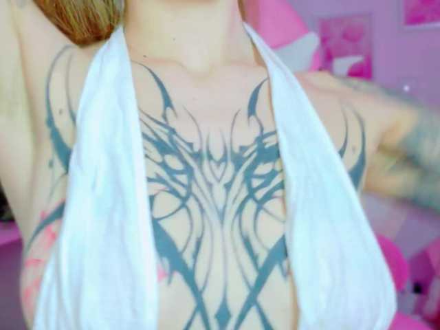 TaylorKnapp live cam on BongaCams