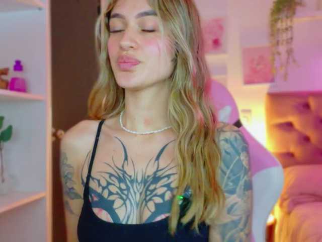 TaylorKnapp live cam on BongaCams