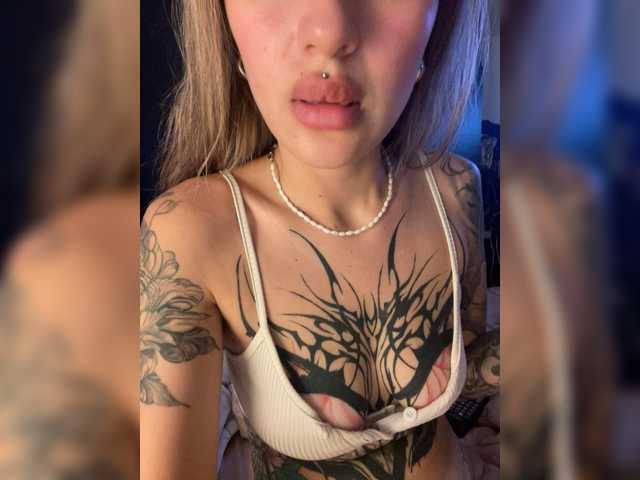 TaylorKnapp live cam on BongaCams