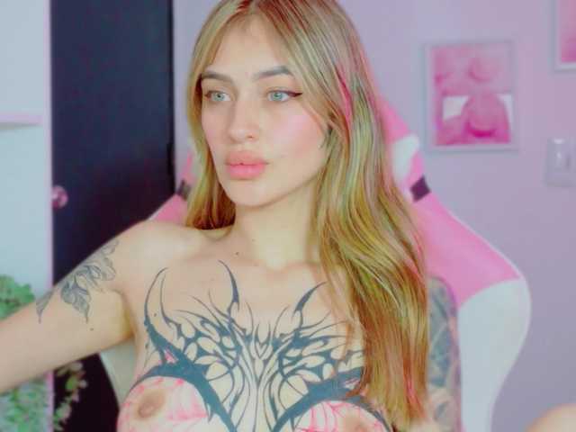 TaylorKnapp live cam on BongaCams