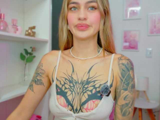 TaylorKnapp live cam on BongaCams