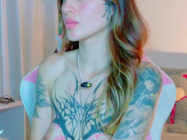 TaylorKnapp's BongaCams show and profile