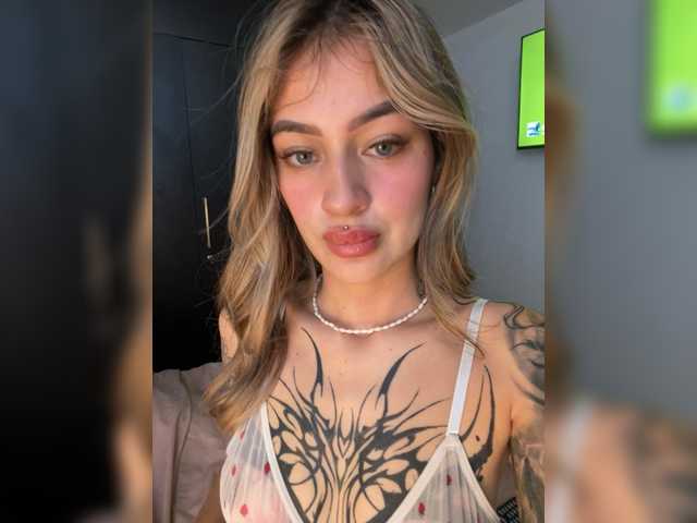 TaylorKnapp live cam on BongaCams