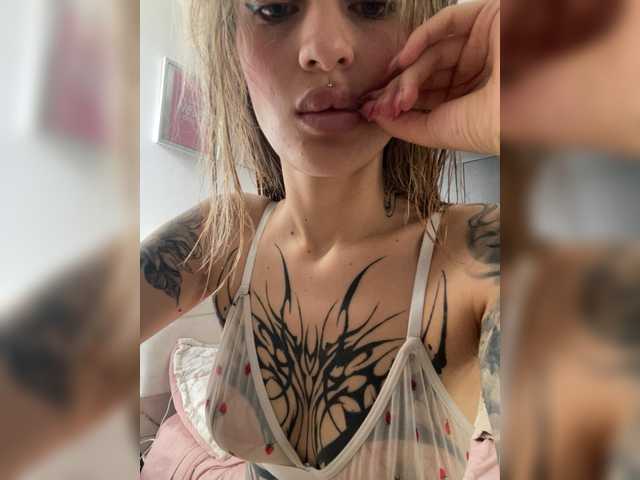 TaylorKnapp live cam on BongaCams