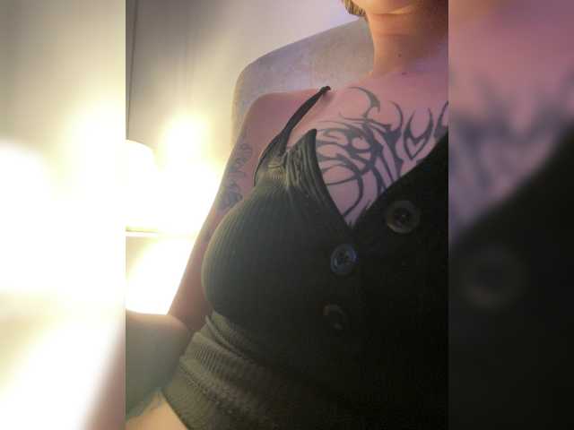 TaylorKnapp live cam on BongaCams