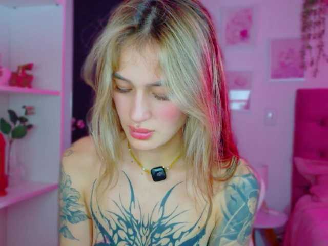 TaylorKnapp live cam on BongaCams