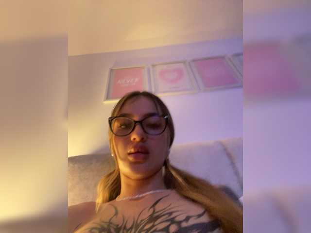 TaylorKnapp live cam on BongaCams