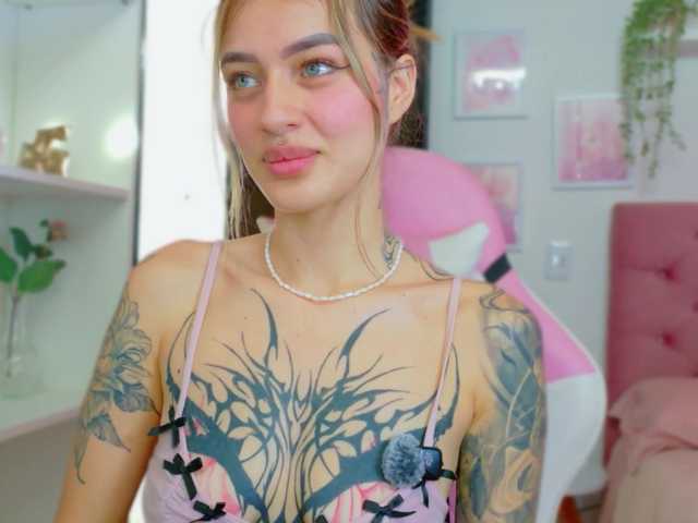 TaylorKnapp live cam on BongaCams