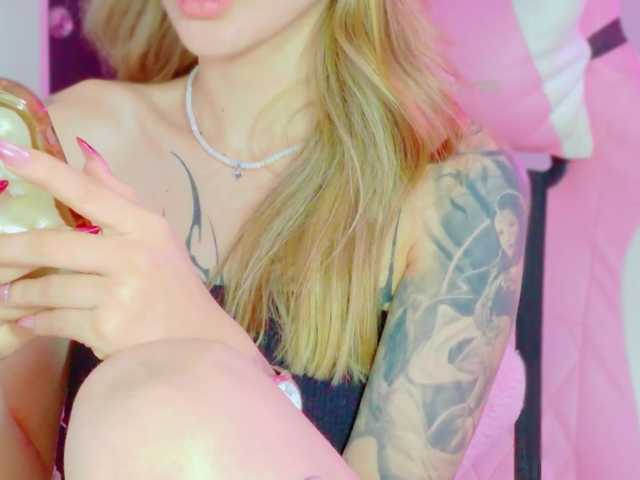 TaylorKnapp live cam on BongaCams