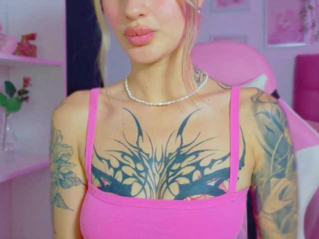 TaylorKnapp live cam on BongaCams