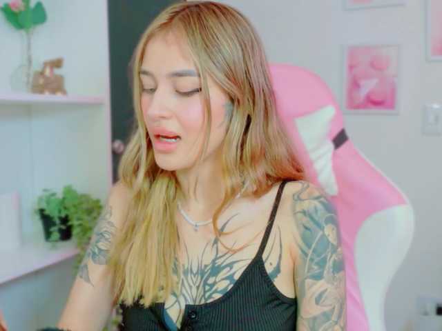 TaylorKnapp live cam on BongaCams