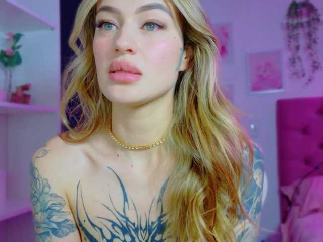 TaylorKnapp live cam on BongaCams