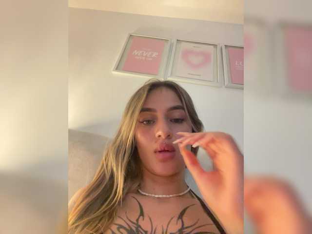 Taylorlust live cam preview
