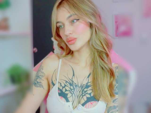 TaylorKnapp live cam on BongaCams