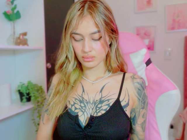 TaylorKnapp live cam on BongaCams