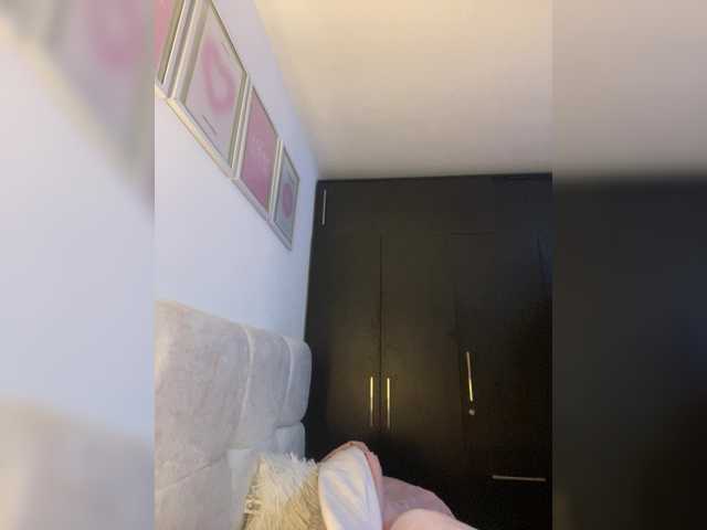 TaylorKnapp, live now on BongaCams