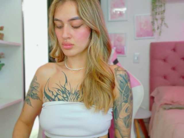 TaylorKnapp live cam on BongaCams