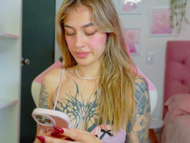TaylorKnapp live cam on BongaCams