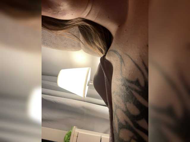 TaylorKnapp live cam on BongaCams