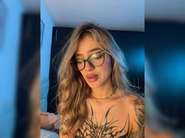 TaylorKnapp live cam on BongaCams
