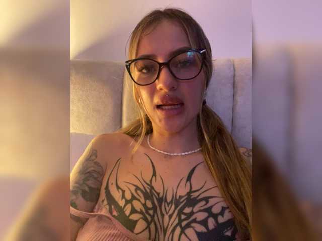 TaylorKnapp live cam on BongaCams