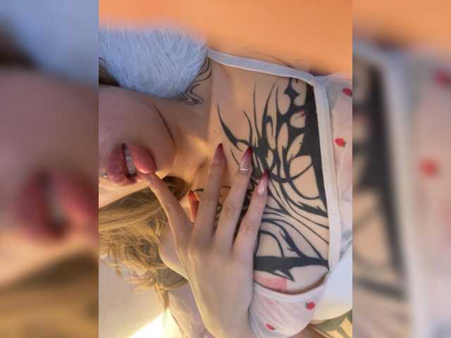 TaylorKnapp live cam on BongaCams