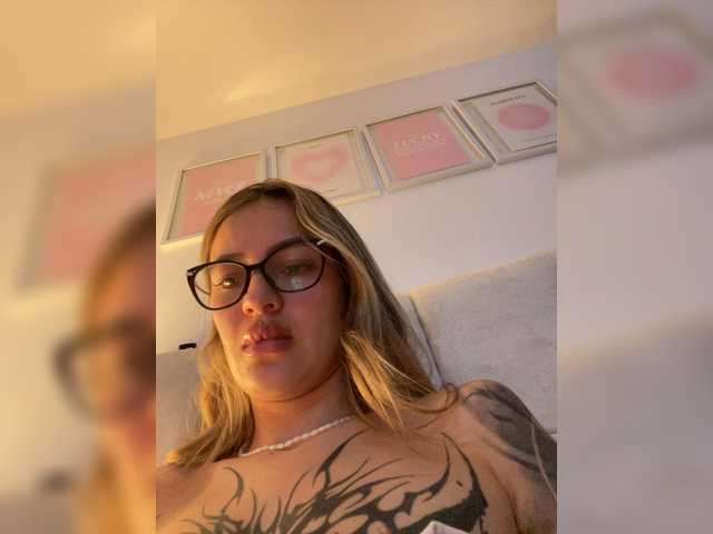 TaylorKnapp live cam on BongaCams