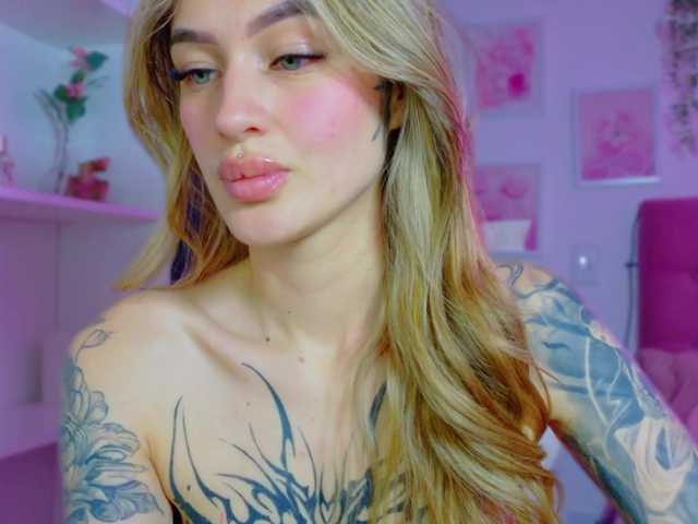 TaylorKnapp live cam on BongaCams