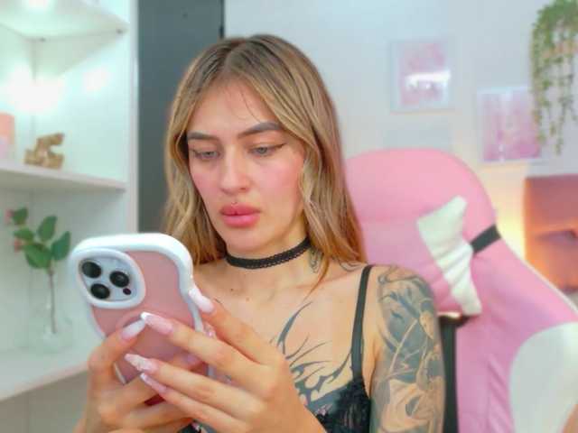 TaylorKnapp live cam on BongaCams