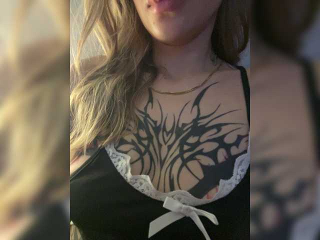 TaylorKnapp live cam on BongaCams