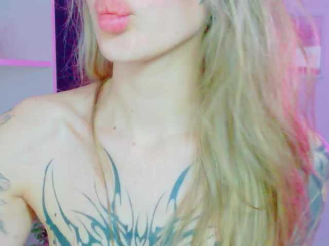 TaylorKnapp live cam on BongaCams