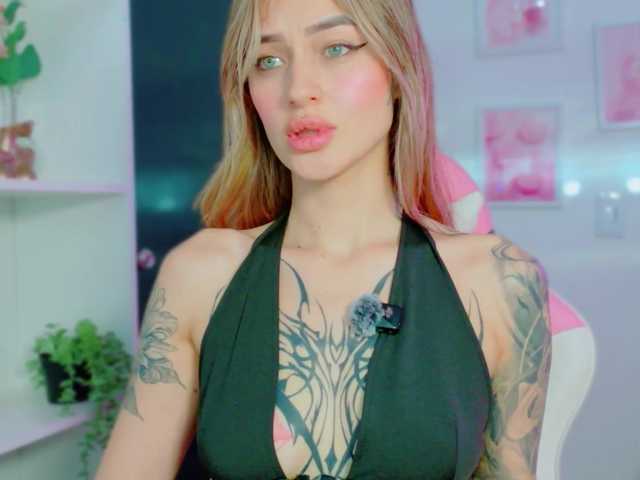 TaylorKnapp live cam on BongaCams