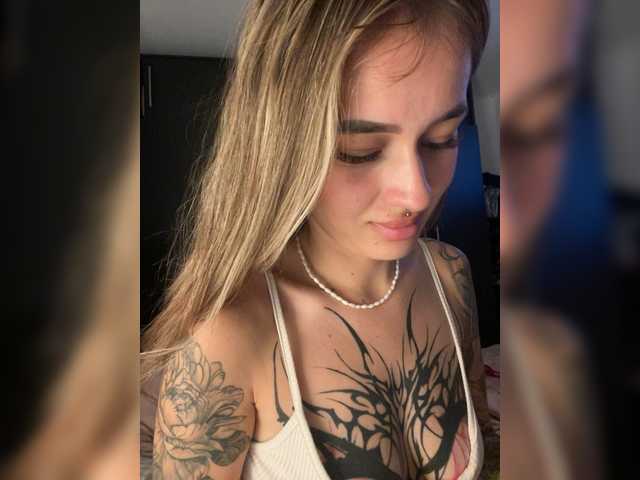 TaylorKnapp live cam on BongaCams