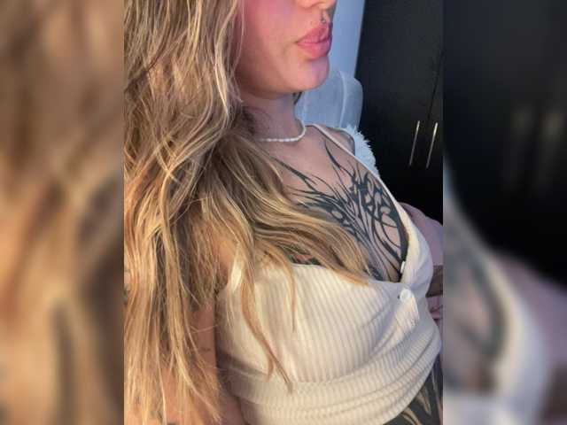 TaylorKnapp live cam on BongaCams