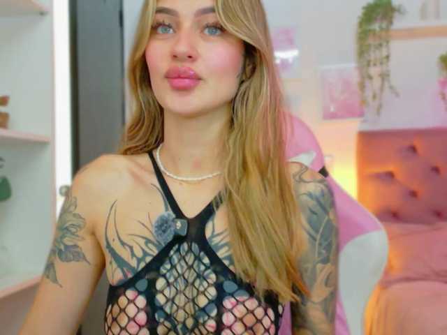 TaylorKnapp live cam on BongaCams