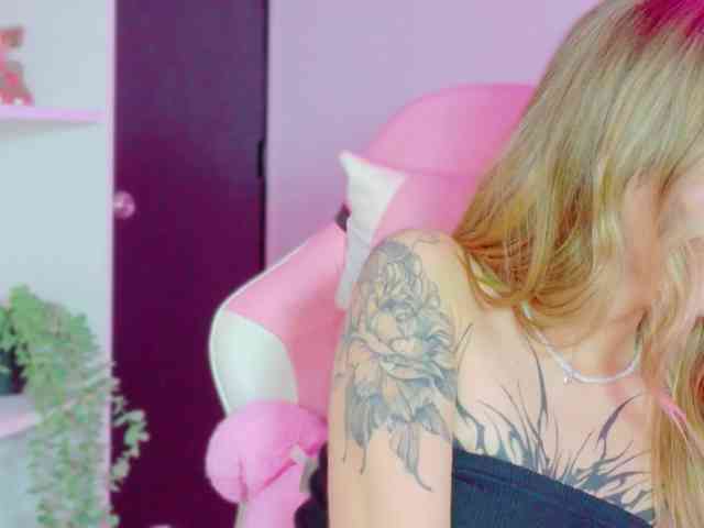 TaylorKnapp webcam