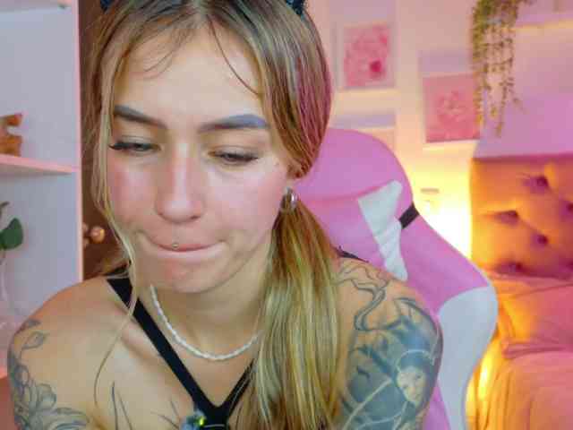 TaylorKnapp webcam