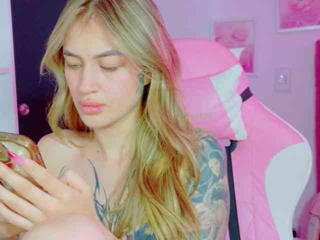 TaylorKnapp webcam