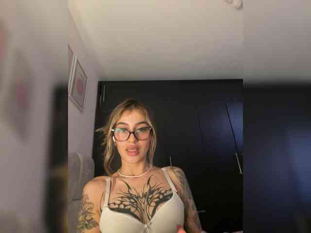 TaylorKnapp webcam
