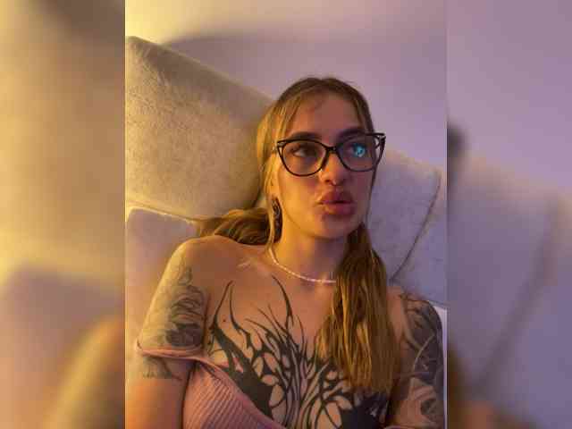 TaylorKnapp webcam