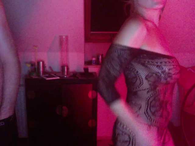 erikaboom66 live cam on BongaCams