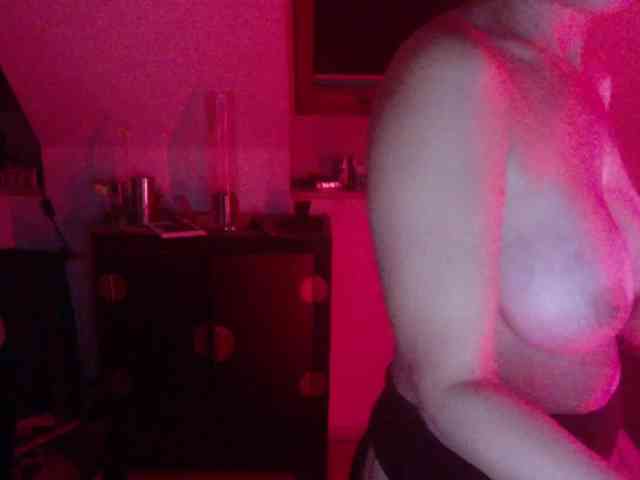 Model: erikaboom66