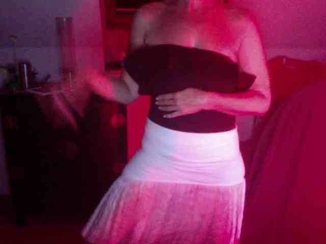 Model: erikaboom66