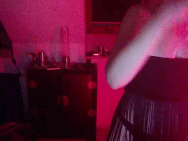Model: erikaboom66