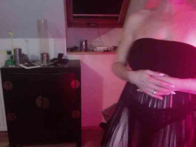 Model: erikaboom66
