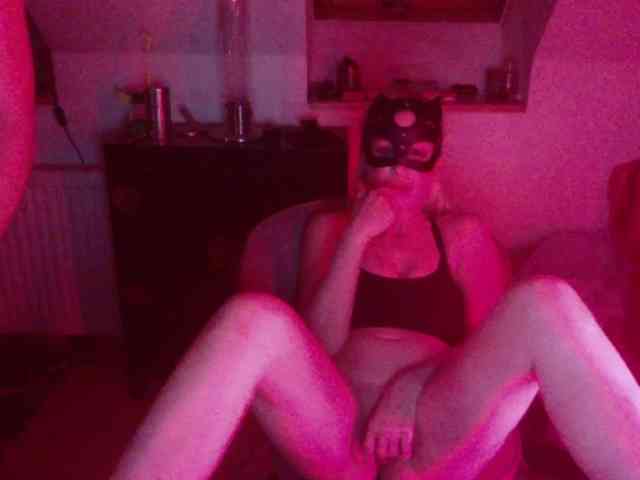 Model: erikaboom66