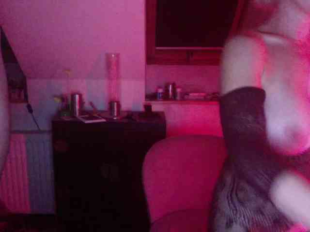 erikaboom66 Sex Cam Show
