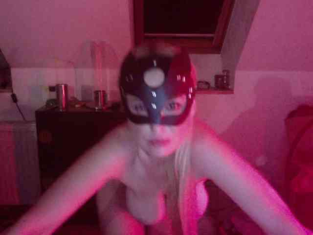 Model: erikaboom66