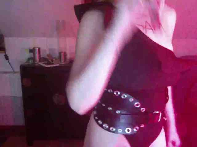 Model: erikaboom66