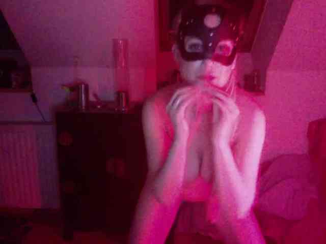 Model: erikaboom66